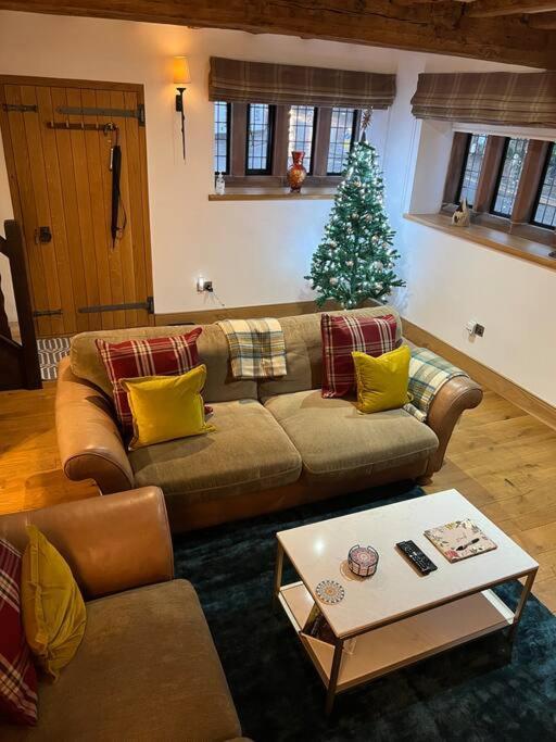 The Horners - Log Burner, Cheshire Village, Parking, Walks, Aga, Dogs Prestbury  Exteriér fotografie